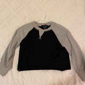 Forever 21 cropped baseball tee. 3/4 length sleeves. Size S. Worn once!